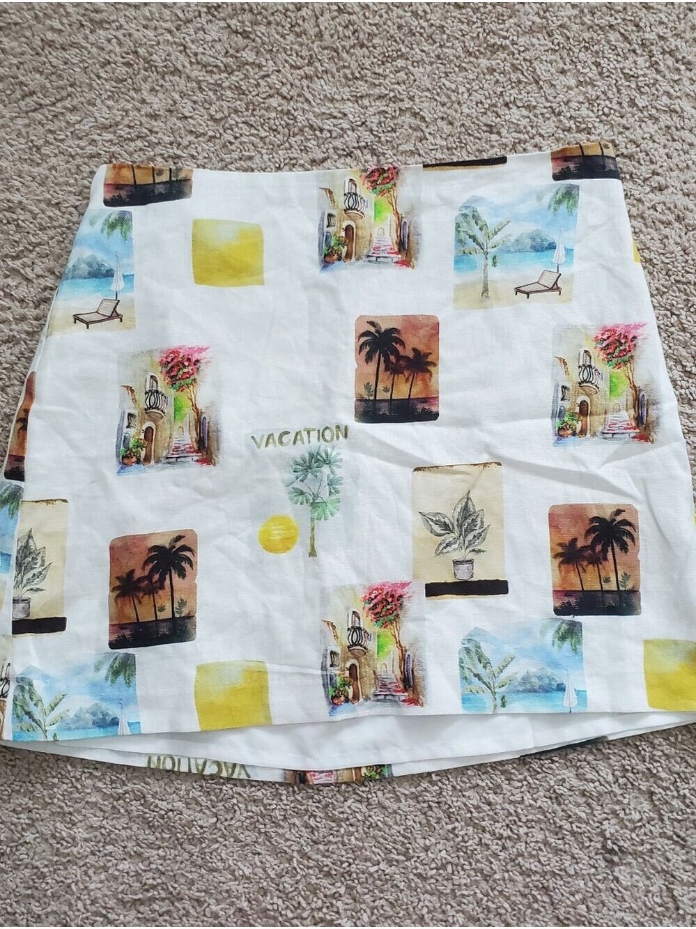 NEW C&C California White Vacation Print Mini Skirt Lined Women's Size Medium - Picture 2 of 12